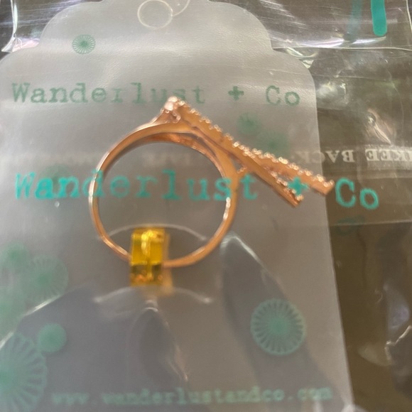 NWT Wanderlust & Co. fashion ring in rose gold tone. - Picture 3 of 5